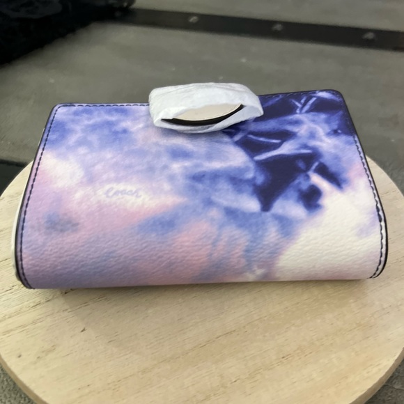 Coach Wallet - Picture 13 of 16